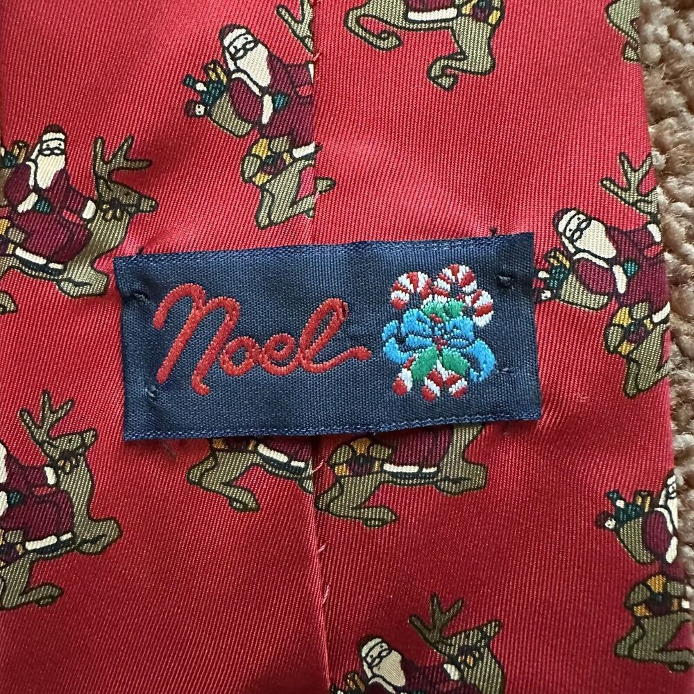 Noel Holiday NeckTie Santa On Reindeer USA Silk